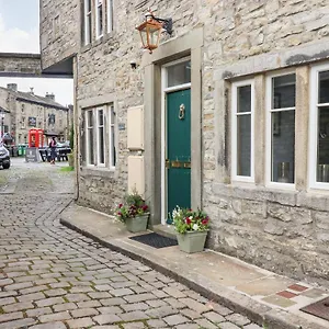 Squint Skipton